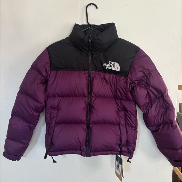 The North Face ‘96 Nuptse 700 Down Blackcurrant XS - Picture 2 of 10